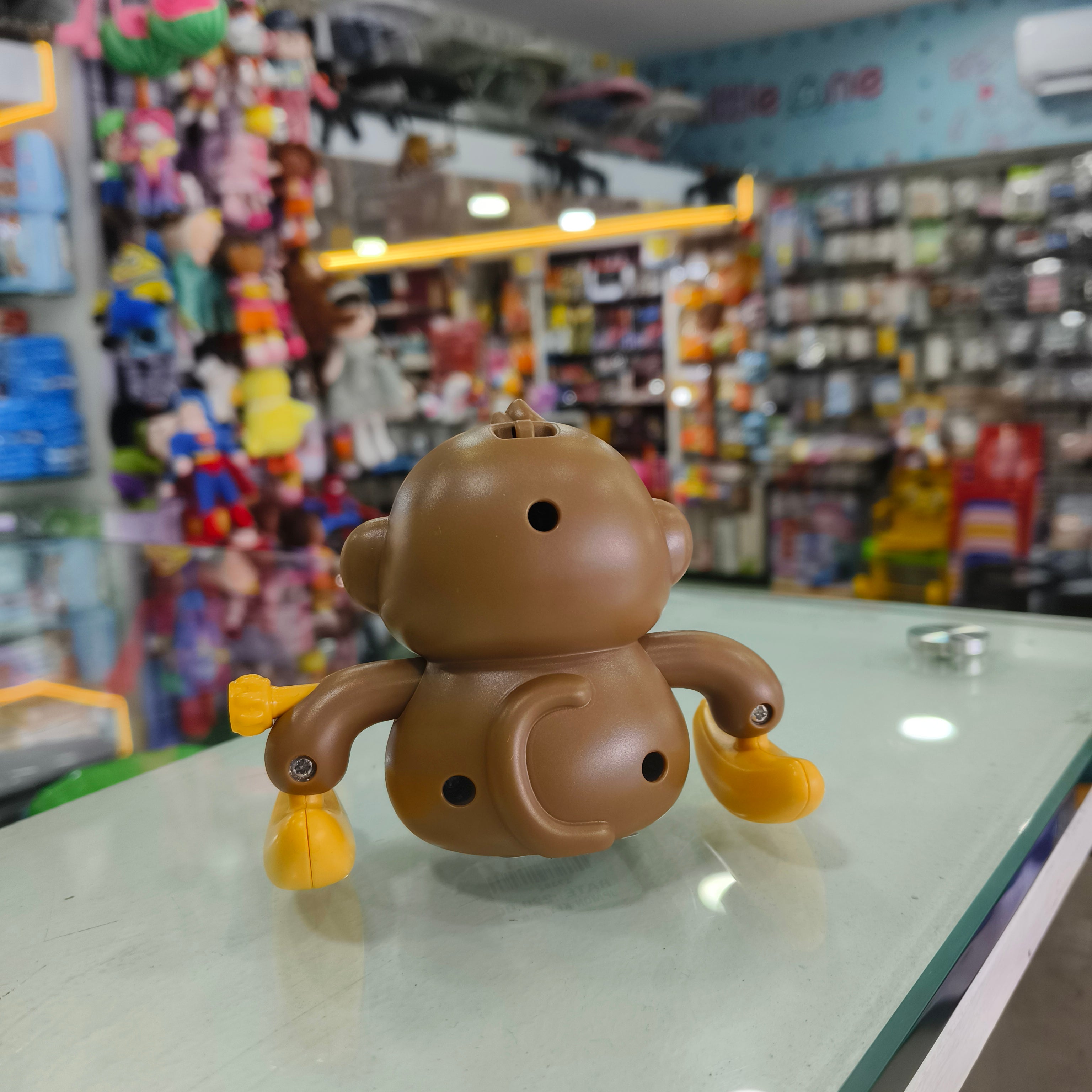 "Cute" Monkey with Banana Wind-Up Toy